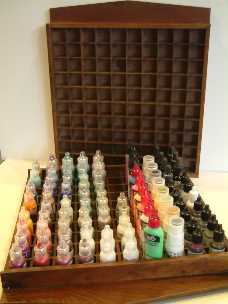 Artfully Musing Organizational Tip Using Thimble Display Cases as